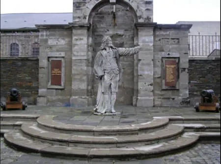 This is the statue of George Walker located in Derry (Londonderry), Northern Ireland. George Walker was a prominent figure during the Siege of Derry in 1688-1689, where he played a key role